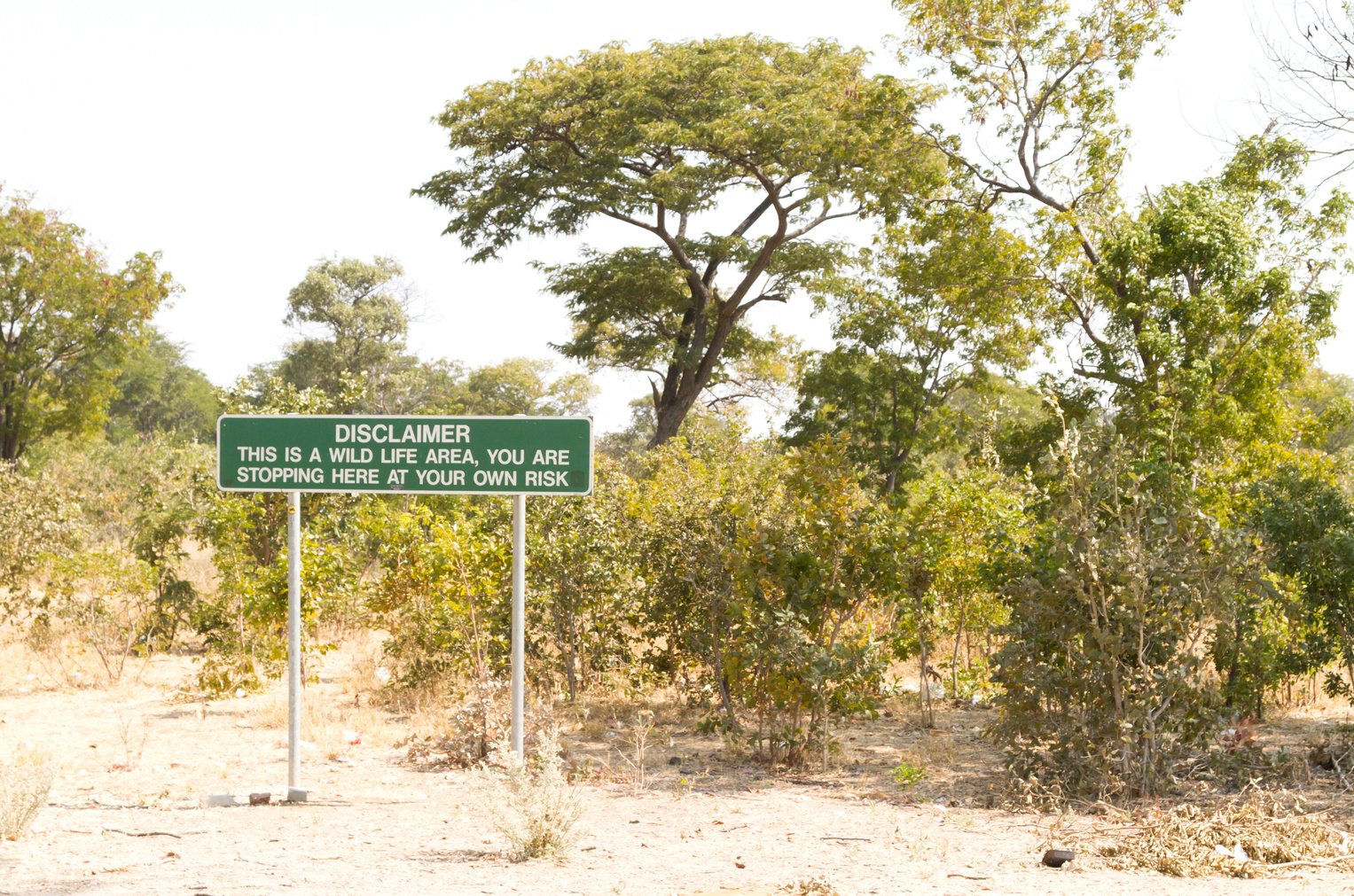 Disclaimer in a picknick area in Botswana